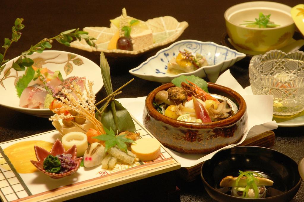 Ryotei Tanokura Hotel Jufu Kültér fotó