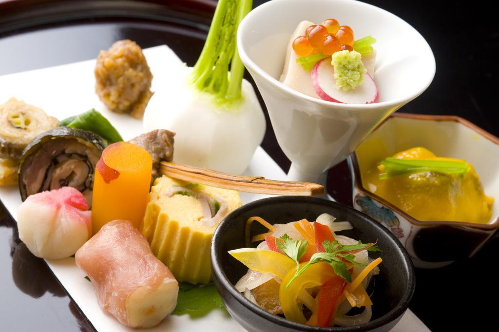 Ryotei Tanokura Hotel Jufu Kültér fotó