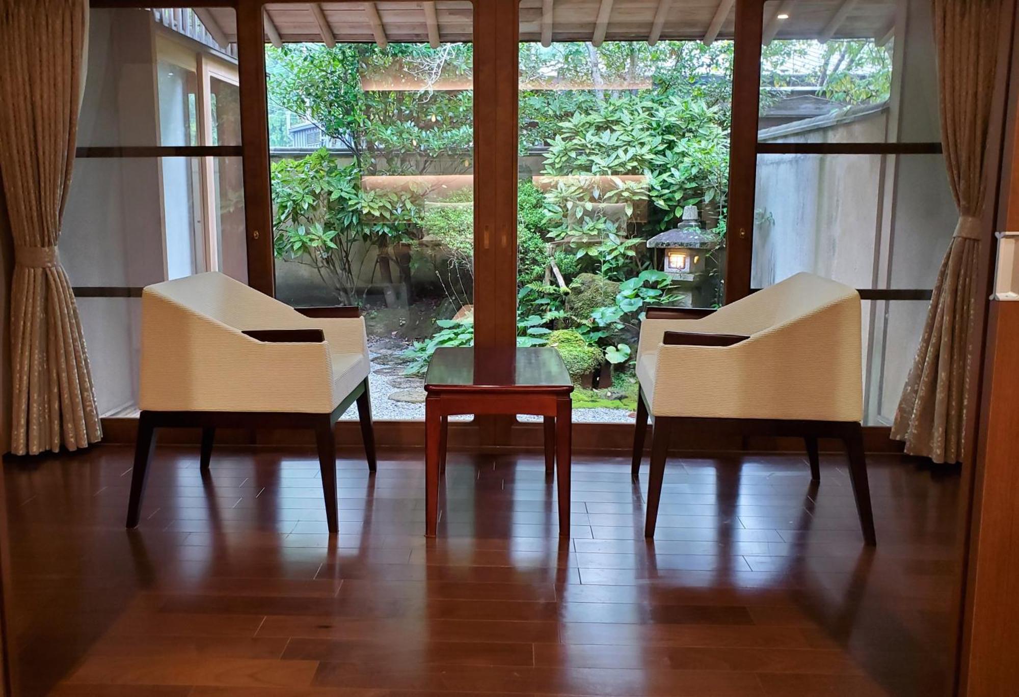 Ryotei Tanokura Hotel Jufu Kültér fotó