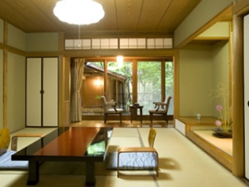 Ryotei Tanokura Hotel Jufu Kültér fotó