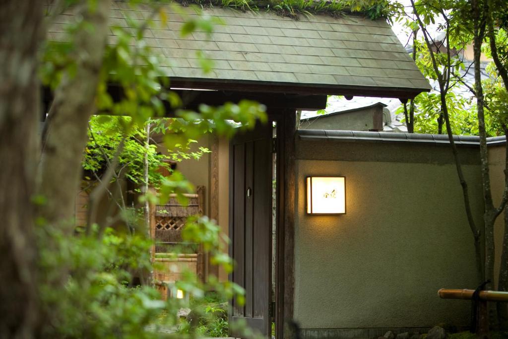 Ryotei Tanokura Hotel Jufu Kültér fotó