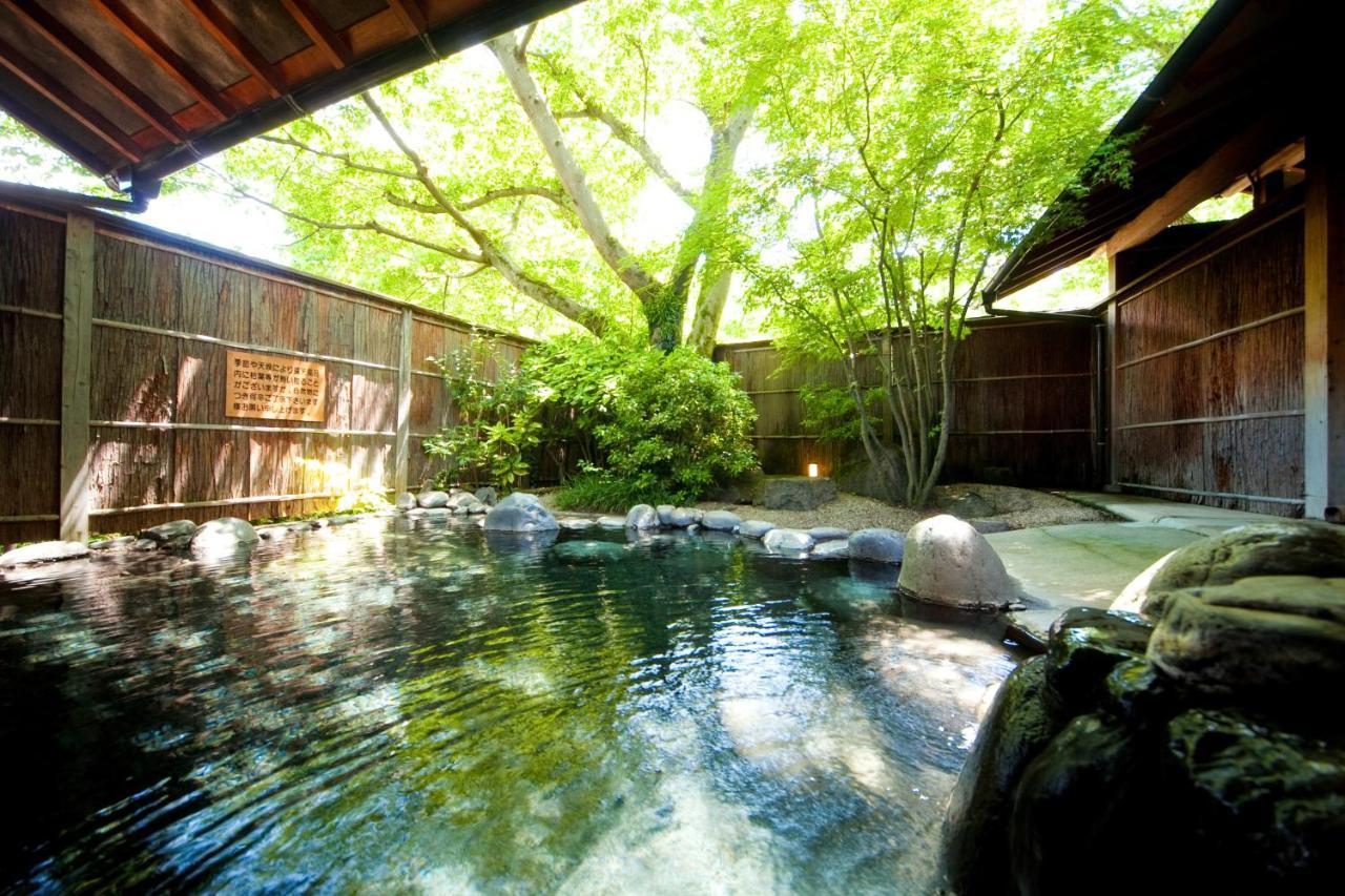 Ryotei Tanokura Hotel Jufu Kültér fotó